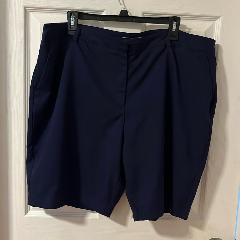 Lillie Green blue golf shorts. Size 20. Gently worn and good condition.